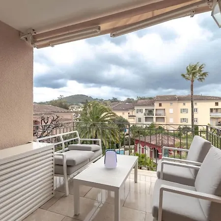 Le Clos L Pool & Balcony L Shellter בית נופש