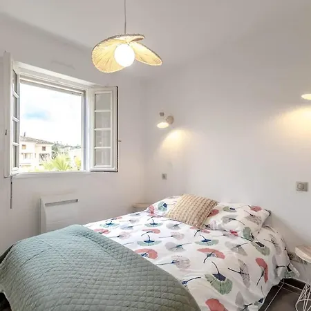 Le Clos L Pool & Balcony L Shellter